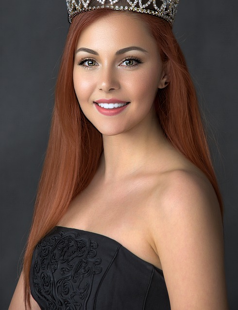 篮球篮网球队内部训练赛完成