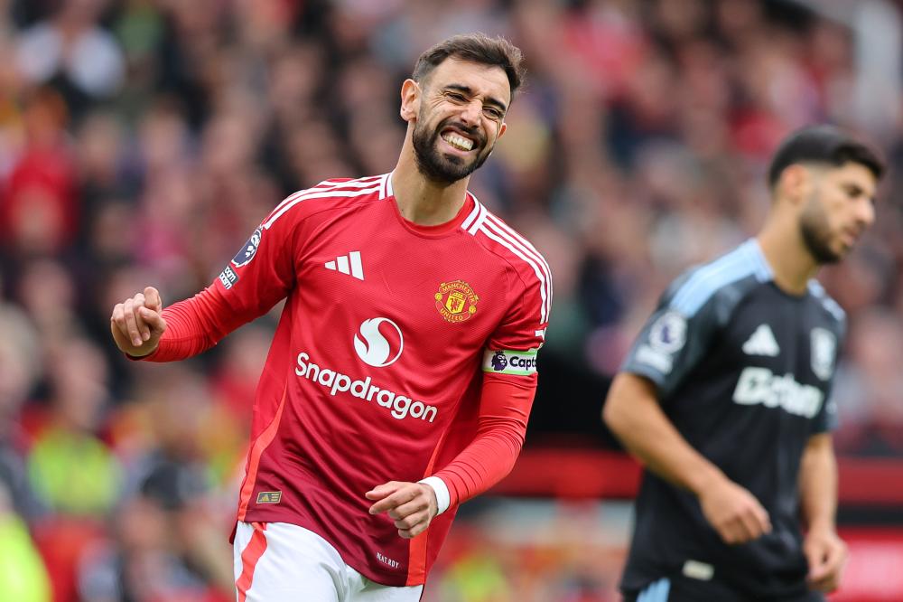 稳得可怕！胡金秋9中8高效拿下19分5板1帽 第三节10分