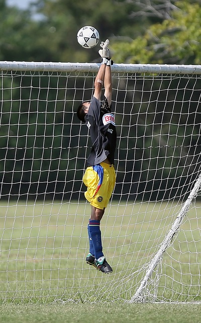 NBA焦点战：湖人客场逆转快船,